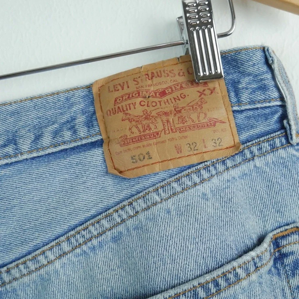 Vintage 90s Levis 501 Jeans 32x32 Light Wash Denim Grunge Thrashed Distressed